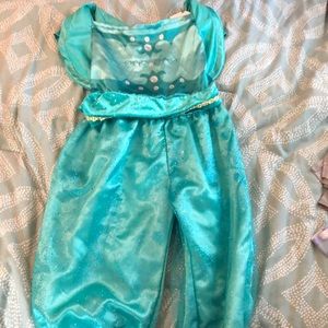 BOGO 50% off 
Shimmer and Shine size small costume